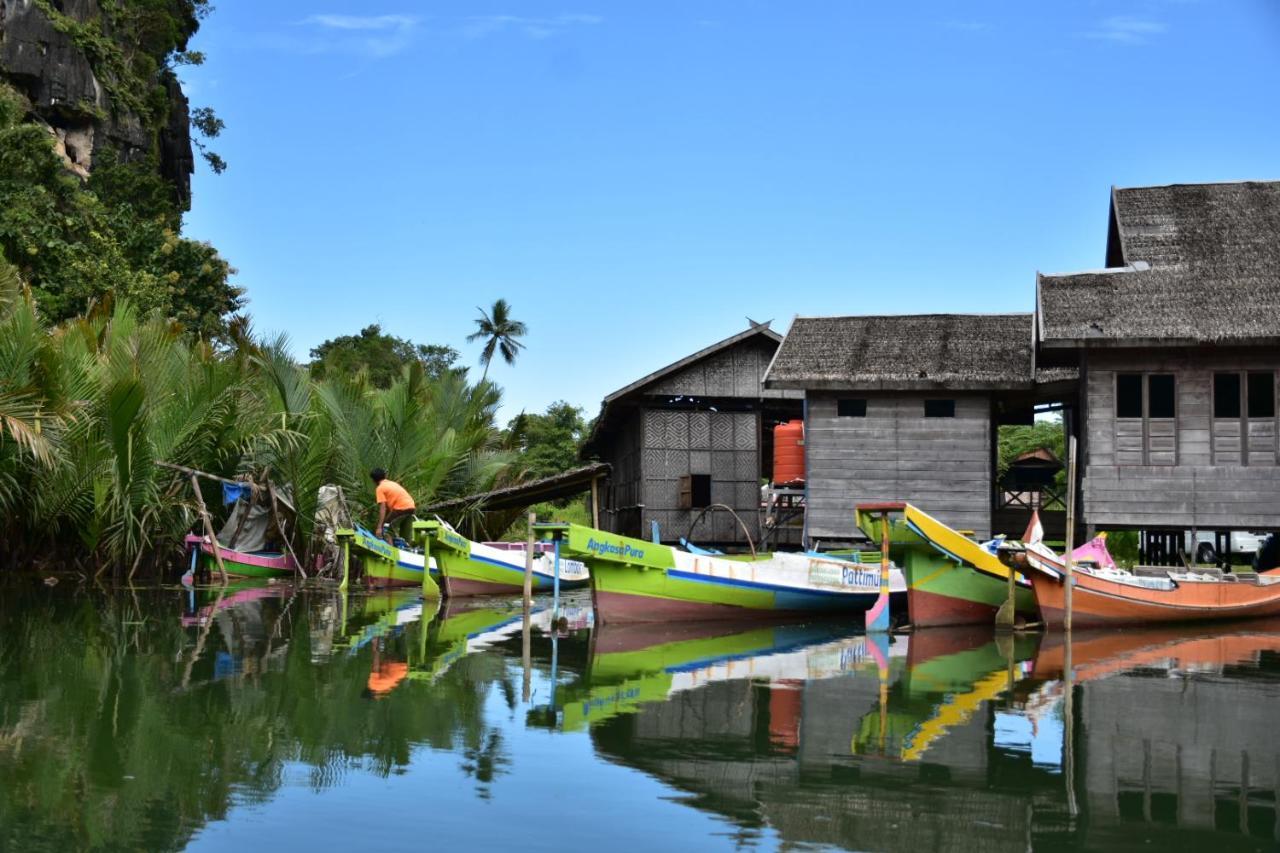 Gasthaus Kampoeng Karst Rammang Rammang Kasijala Exterior foto