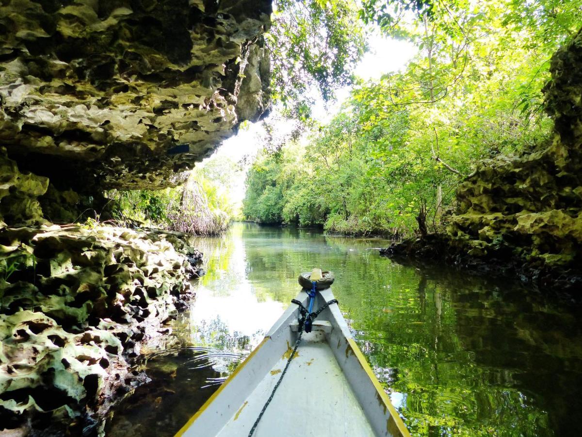 Gasthaus Kampoeng Karst Rammang Rammang Kasijala Exterior foto